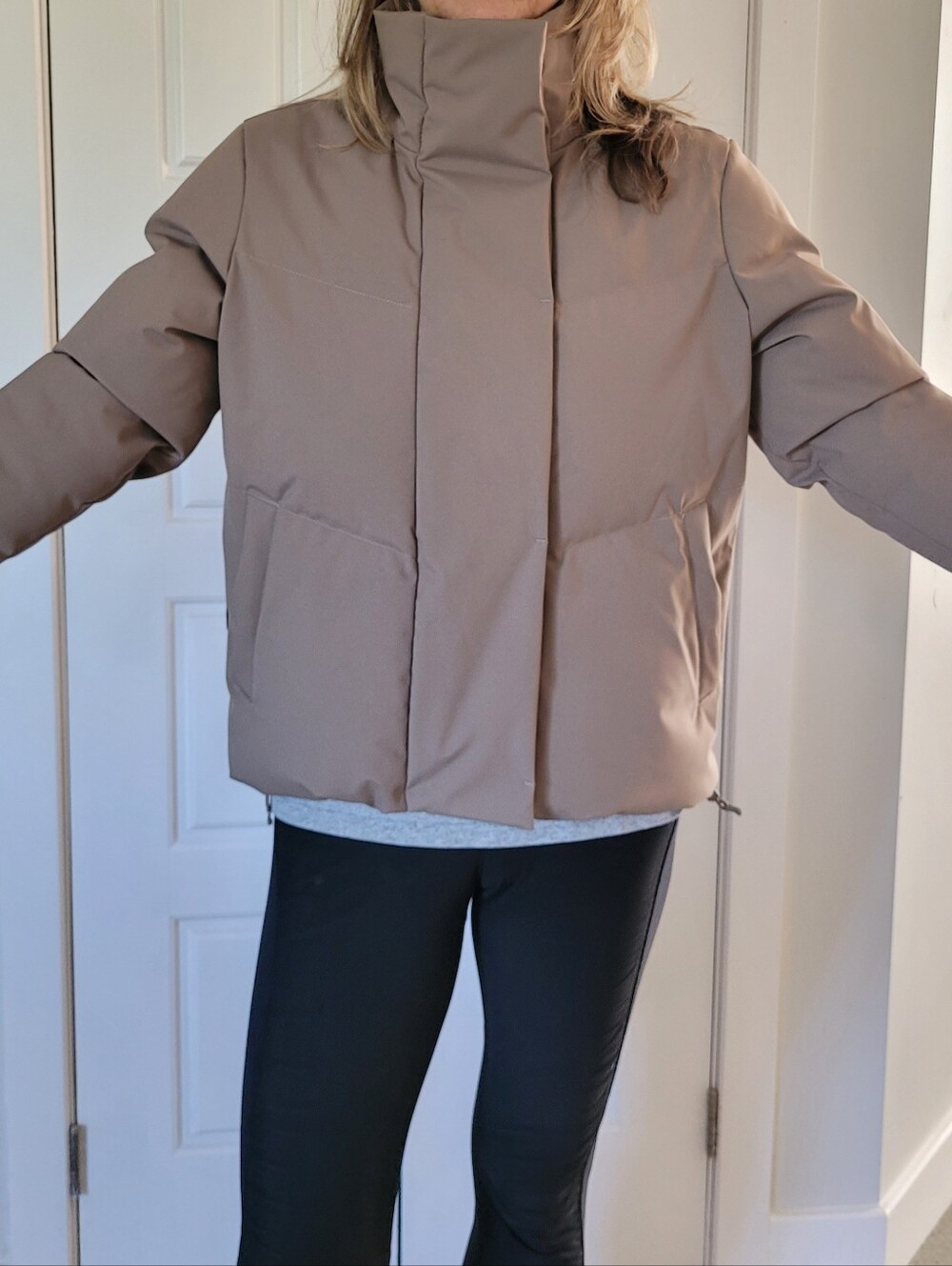Frank & Oak Minimalist Short Puffer Jacket , Taupe, XS - Picture 15 of 16